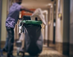 Handig in gebruik: ontdek onze collectie werkwagens en hotelwagens